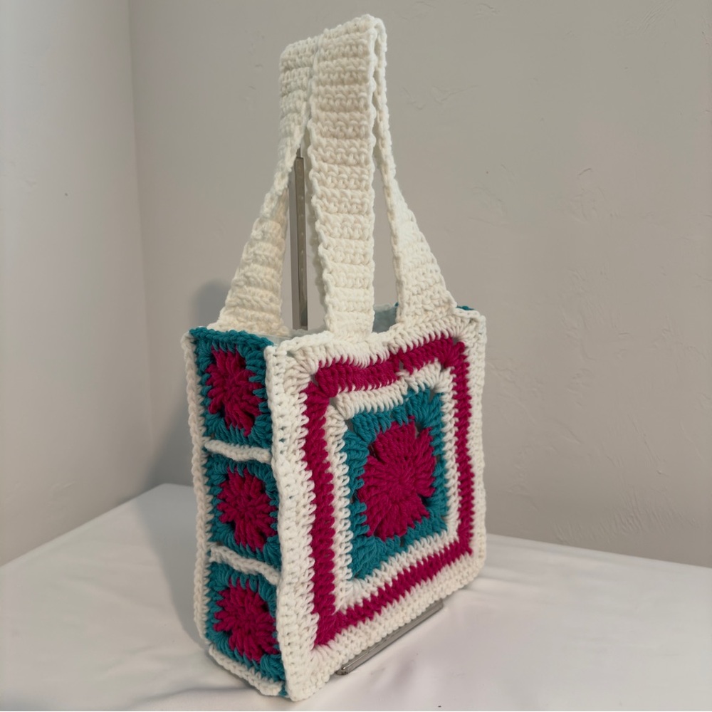 NWT Handmade Crochet Tote Purse Lined Pink Blue White